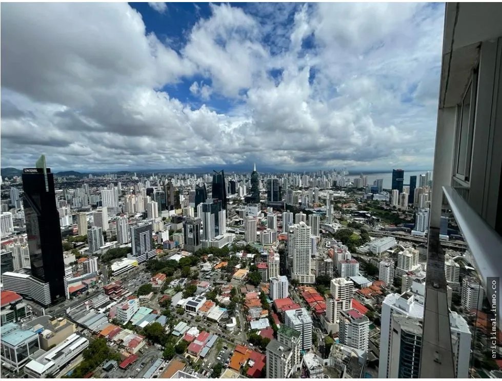 Venta apartamento en ph waters on the bay, avenida balboa.