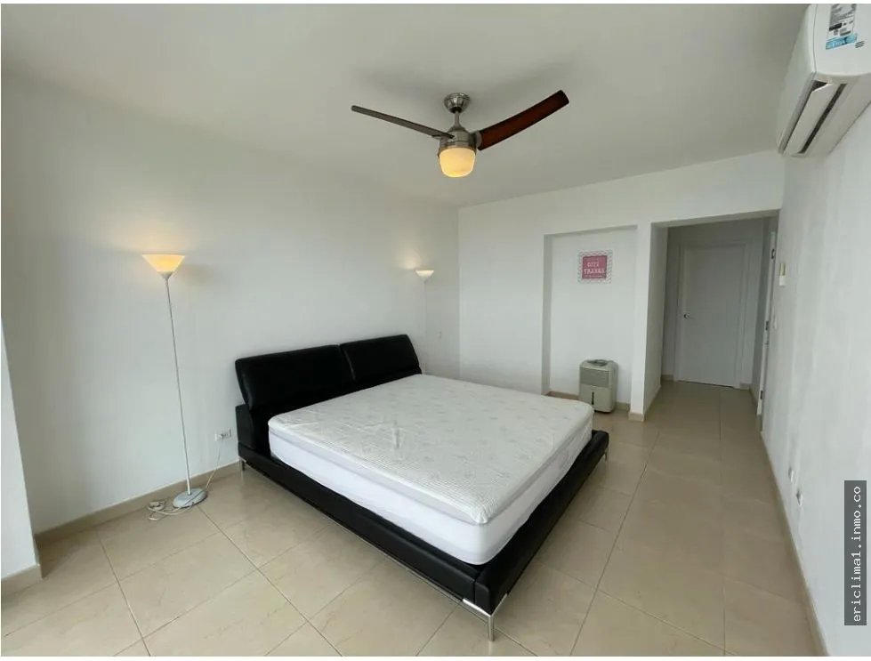 Venta apartamento en ph waters on the bay, avenida balboa.
