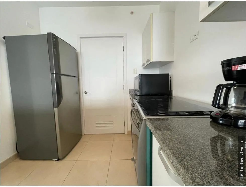 Venta apartamento en ph waters on the bay, avenida balboa.