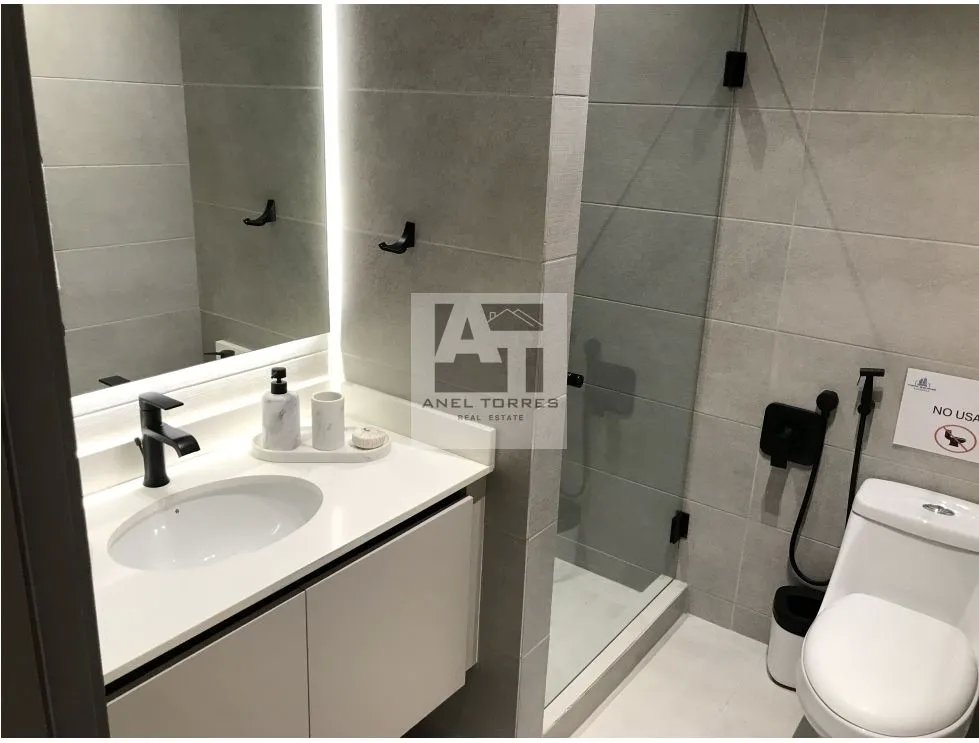 Se vende apartamento en park square bloom.