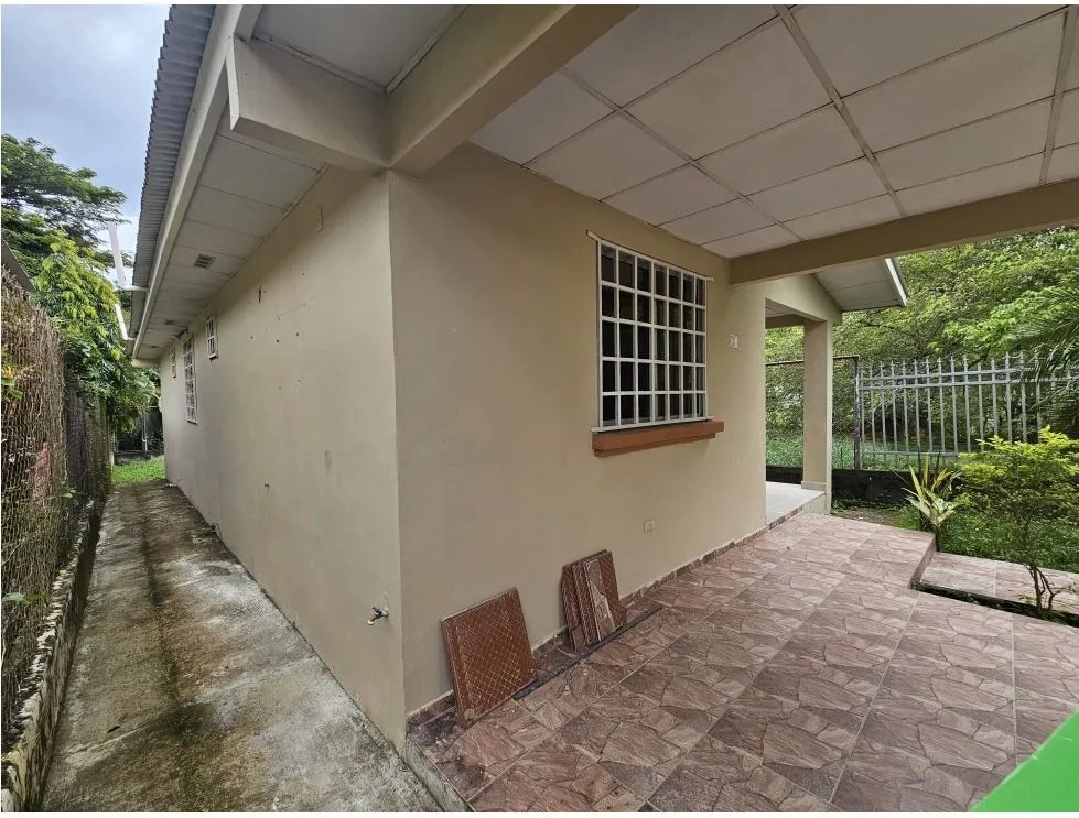 Venta de casa en residencial el mesón, chitré