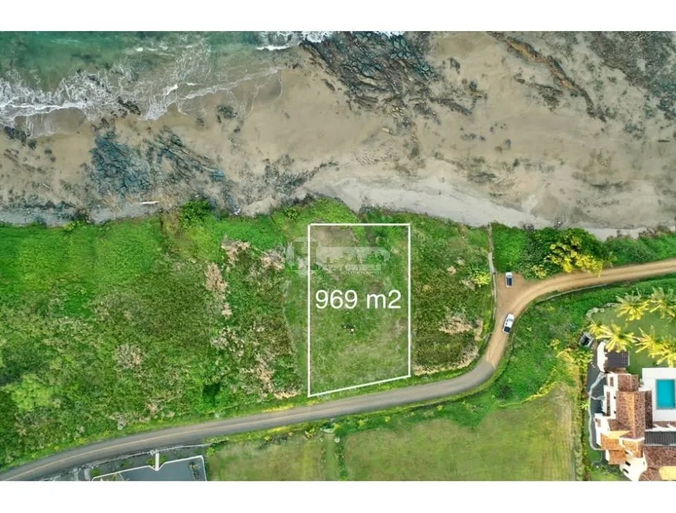 Venta de terreno frente al mar en pedasí