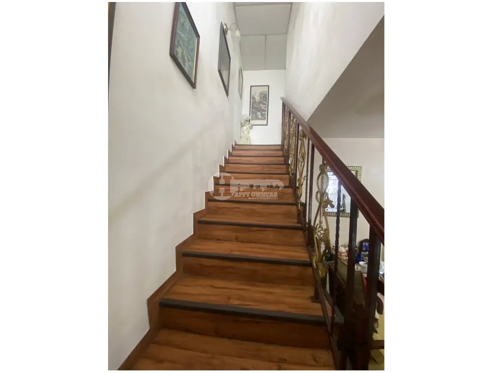 Se vende duplex en condado del rey