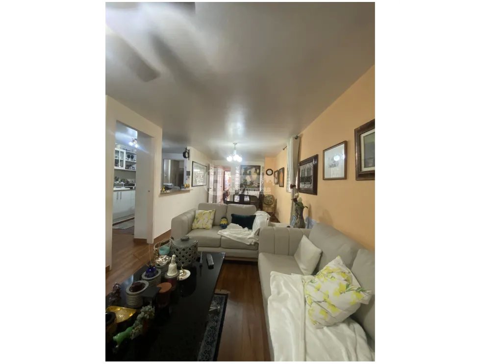 Se vende duplex en condado del rey