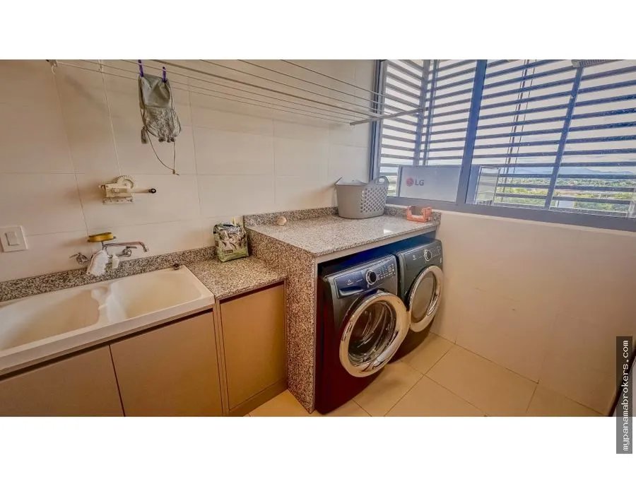 Se vende apartamento en crescent lane, santa maría