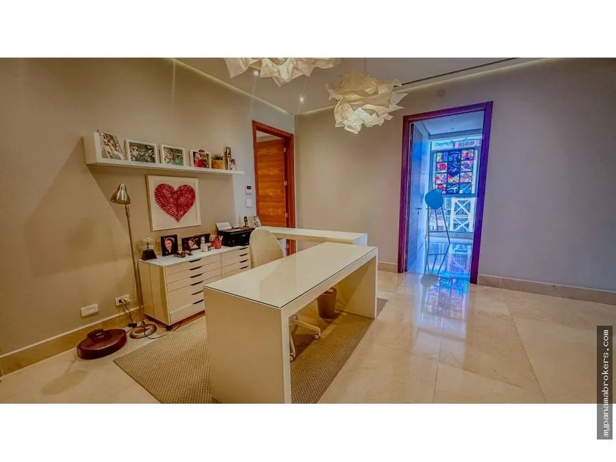 Se vende apartamento en crescent lane, santa maría