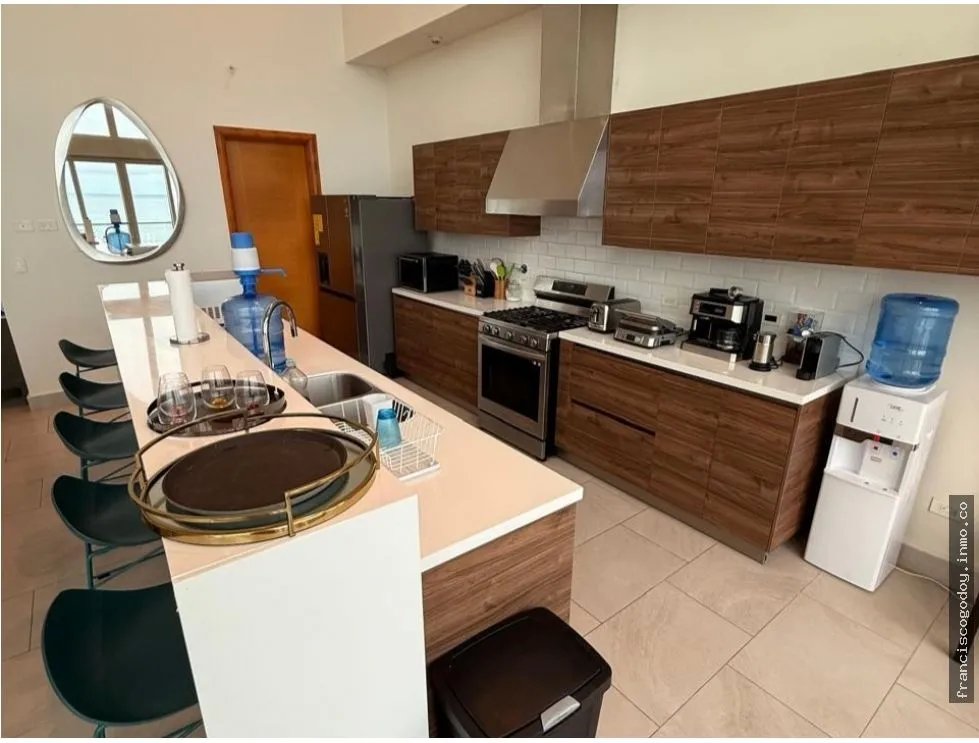 Apartamento en venta en playa escondida