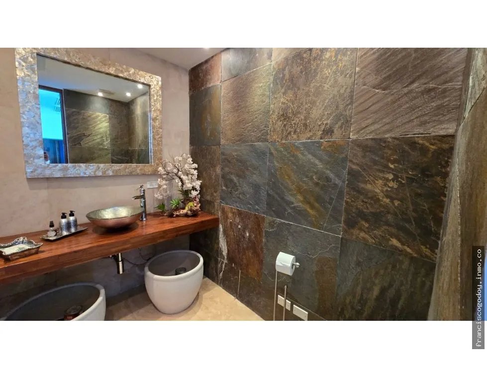 Venta de penthouse en punta pacífica