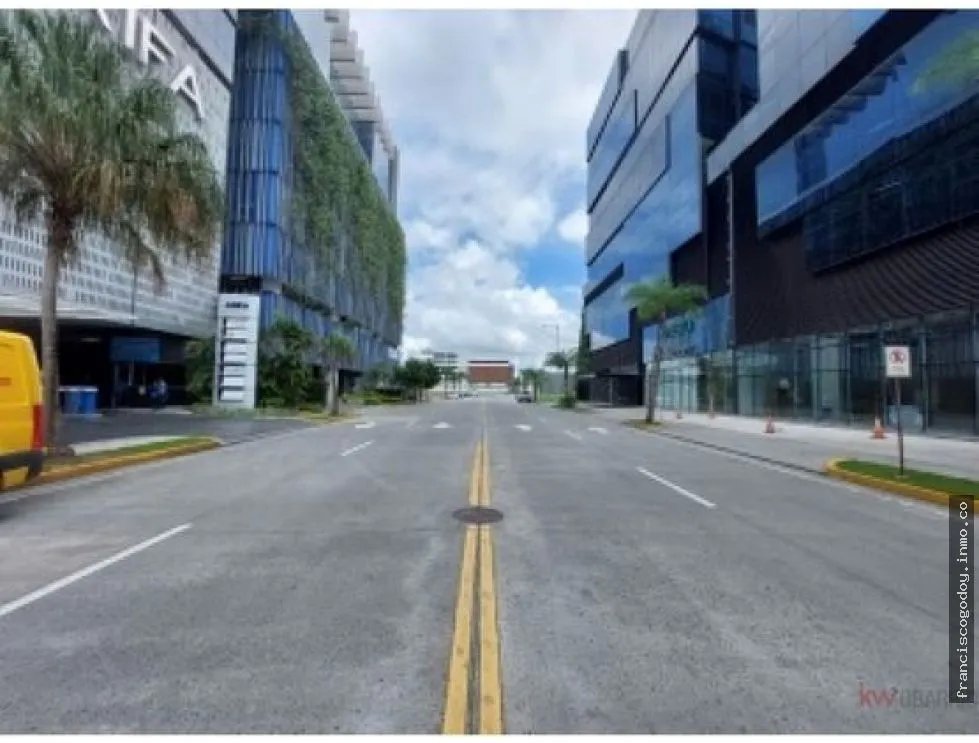 Venta de terreno en santa maria business district
