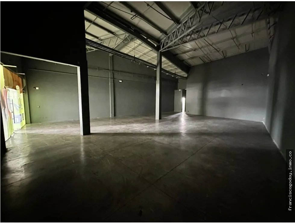 Local comercial en alquiler en el dorado