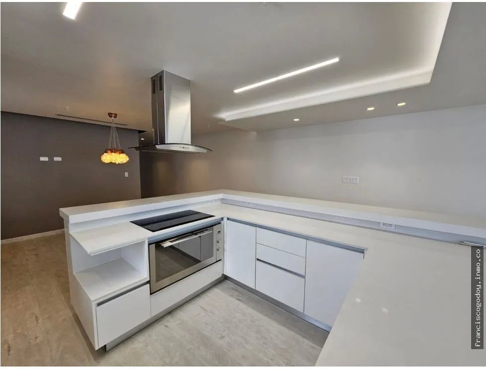 Apartamento en alquiler ph rivage tower, avenida balboa