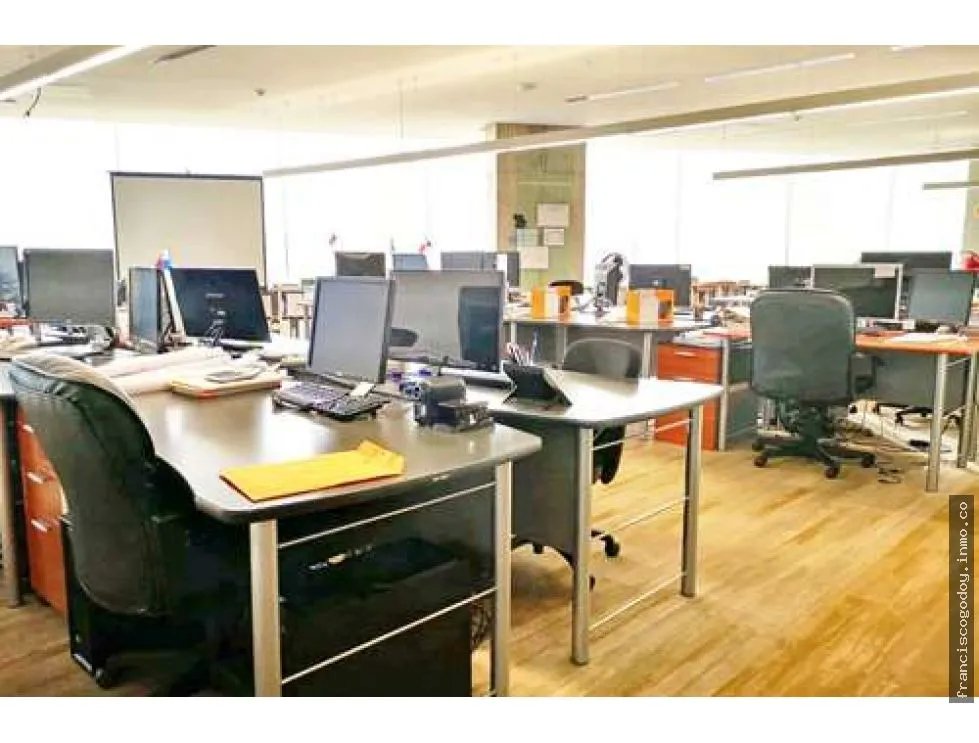 Se vende oficina en obarrio, centro de panamá