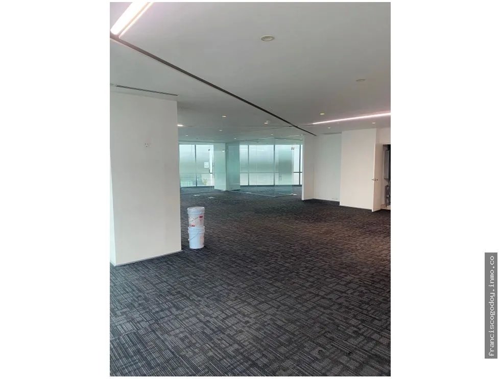Alquiler de oficina ejecutiva en financial park, costa del este