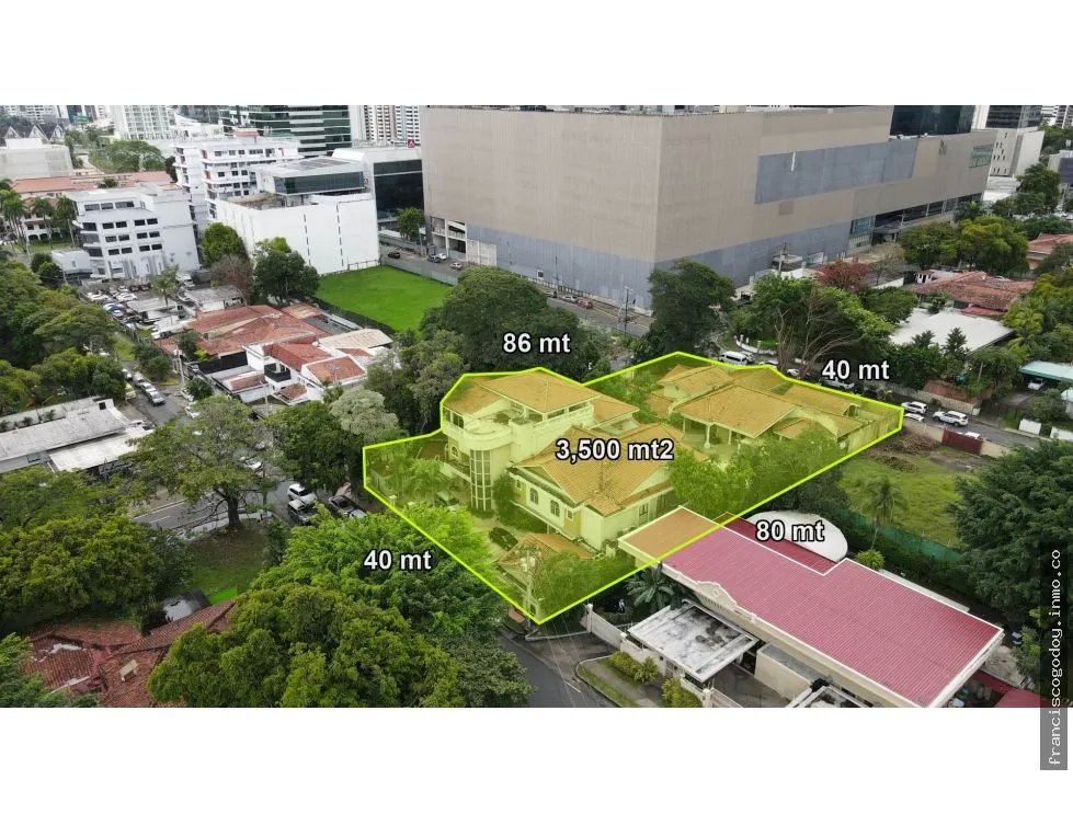 Se vende lote en obarrio