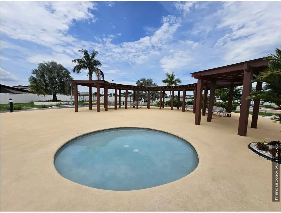 Venta de casa en villa sur - town home, costa sur