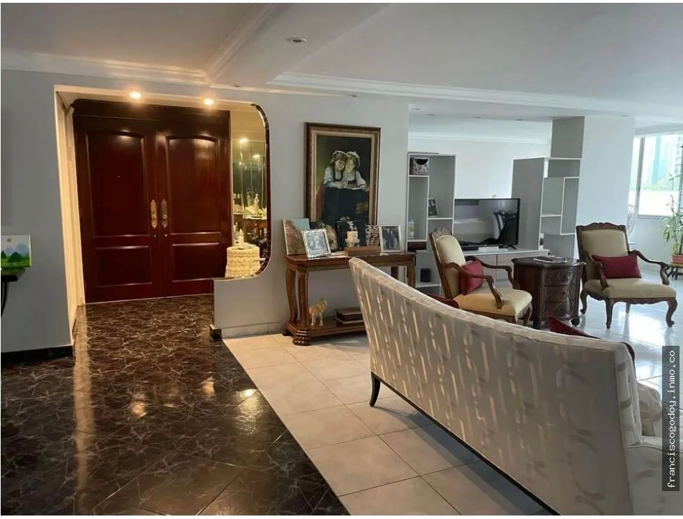 Venta de apartamento en edificio la fiesta, obarrio