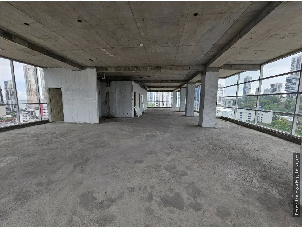 Venta de oficina en calle aquilino de la guardia