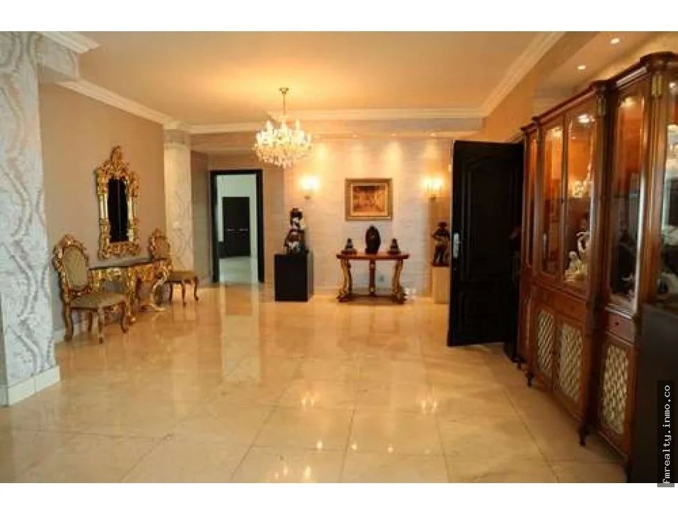 Se vende apartamento en el venetian tower