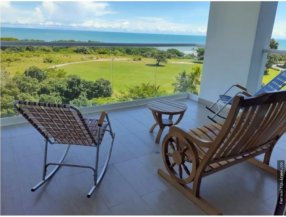 Se vende apartamento en ocean 3, playa blanca