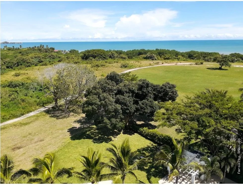 Se vende apartamento en ocean 3, playa blanca