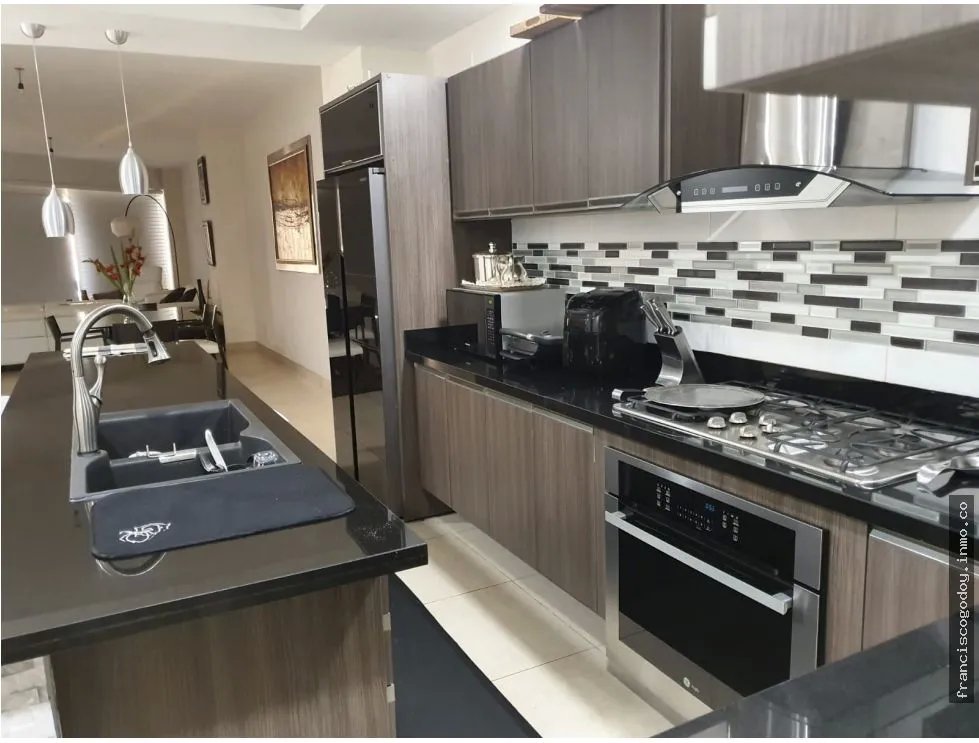 Venta de apartamento en avenida balboa