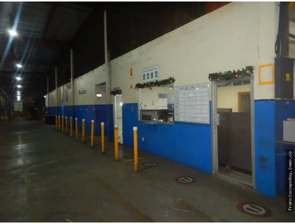 Bodega en venta en la zona libre de colón