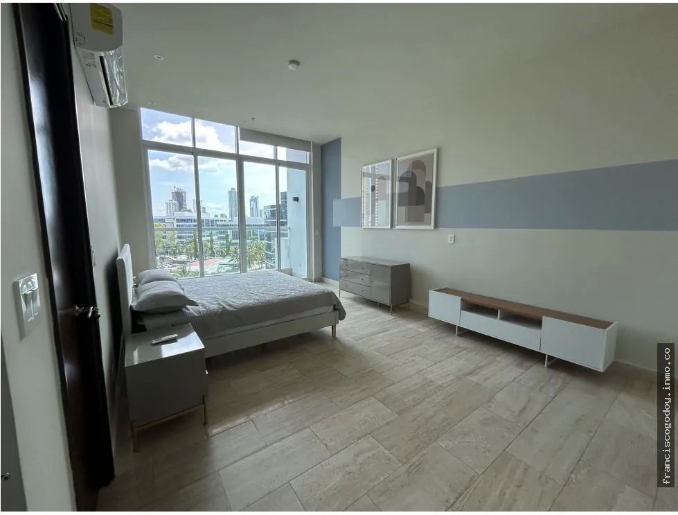 Venta de apartamento en costa del este