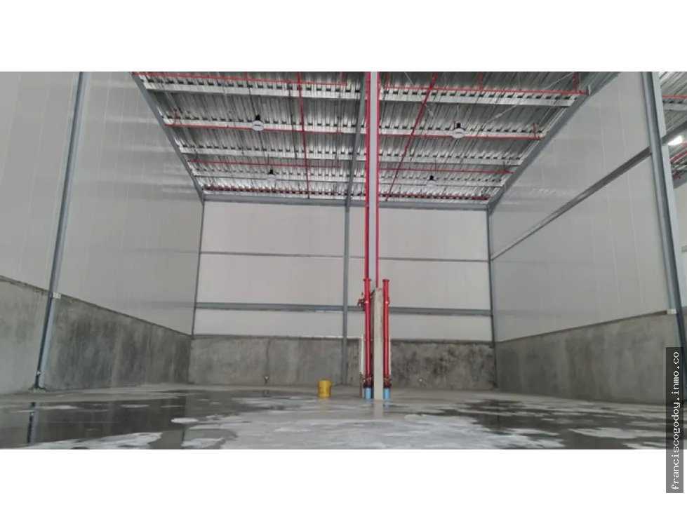 Venta de bodega en juan díaz