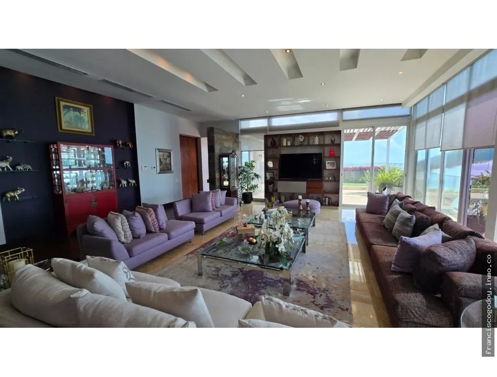 Venta de penthouse en punta pacífica