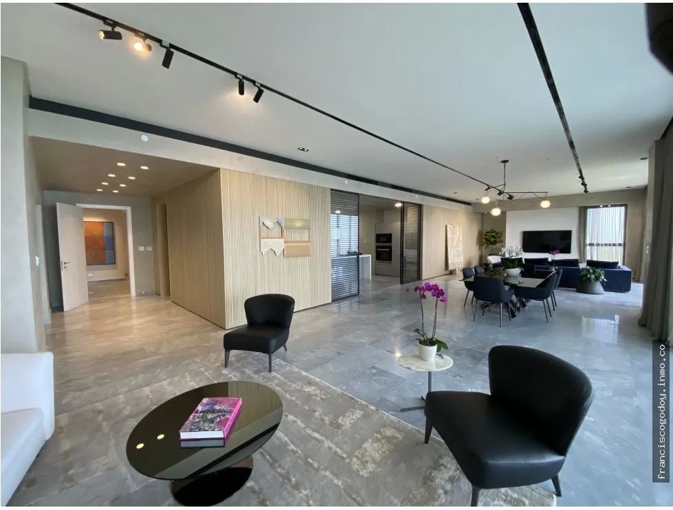 Apartamentos de lujo frente al pacífico, costa del este