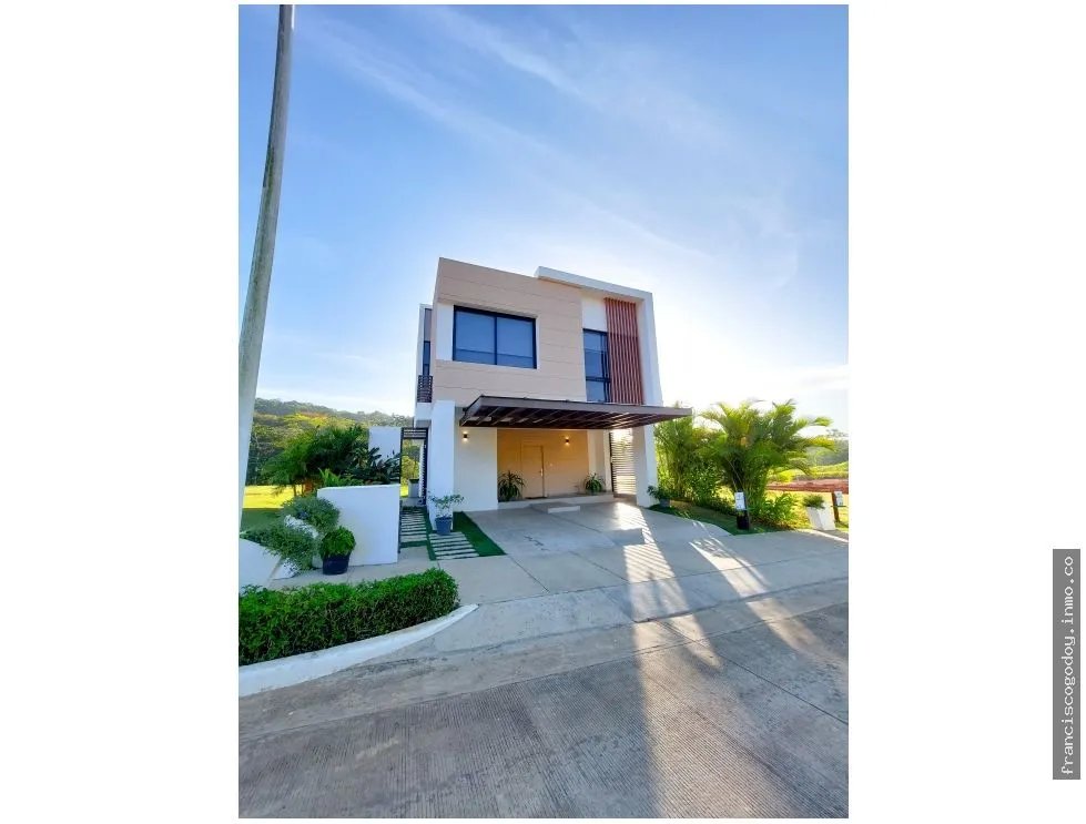 Casas en venta green city, vía panamá norte