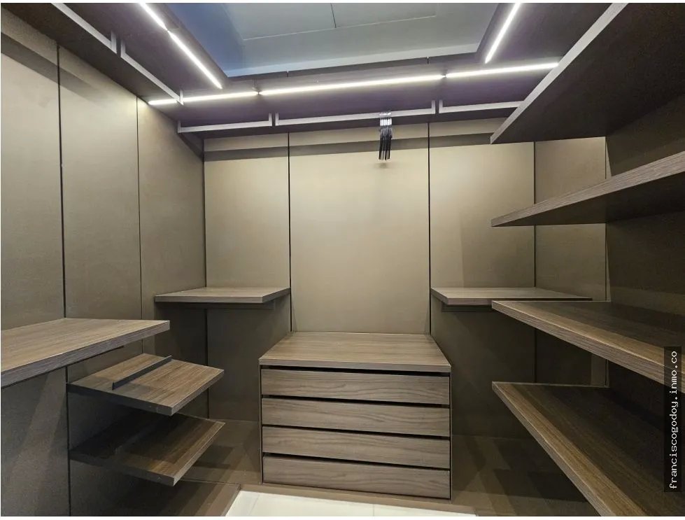 Apartamento en venta la maison by fendi casa en santa maría
