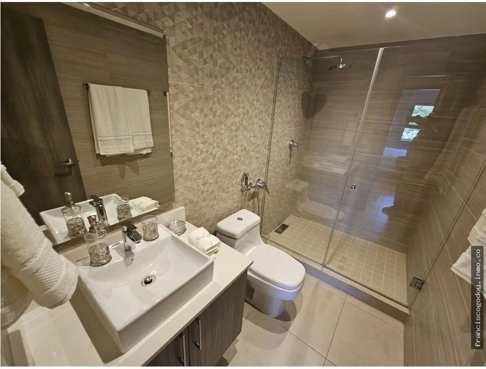 Apartamento en venta ph madeira, panamá pacífico