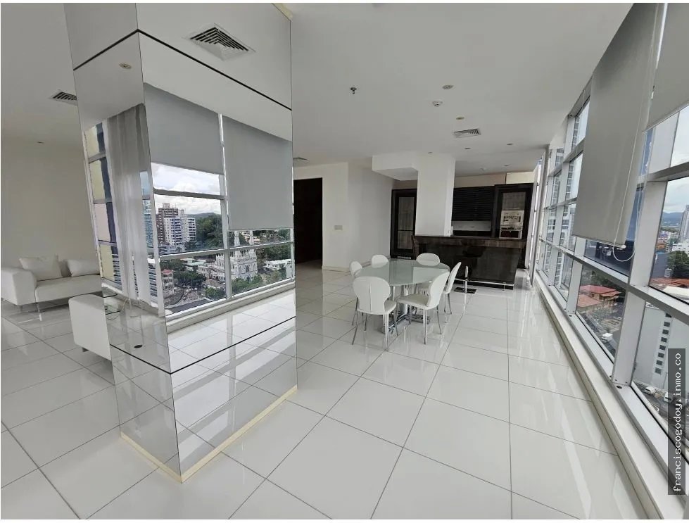 Venta de oficina en calle aquilino de la guardia