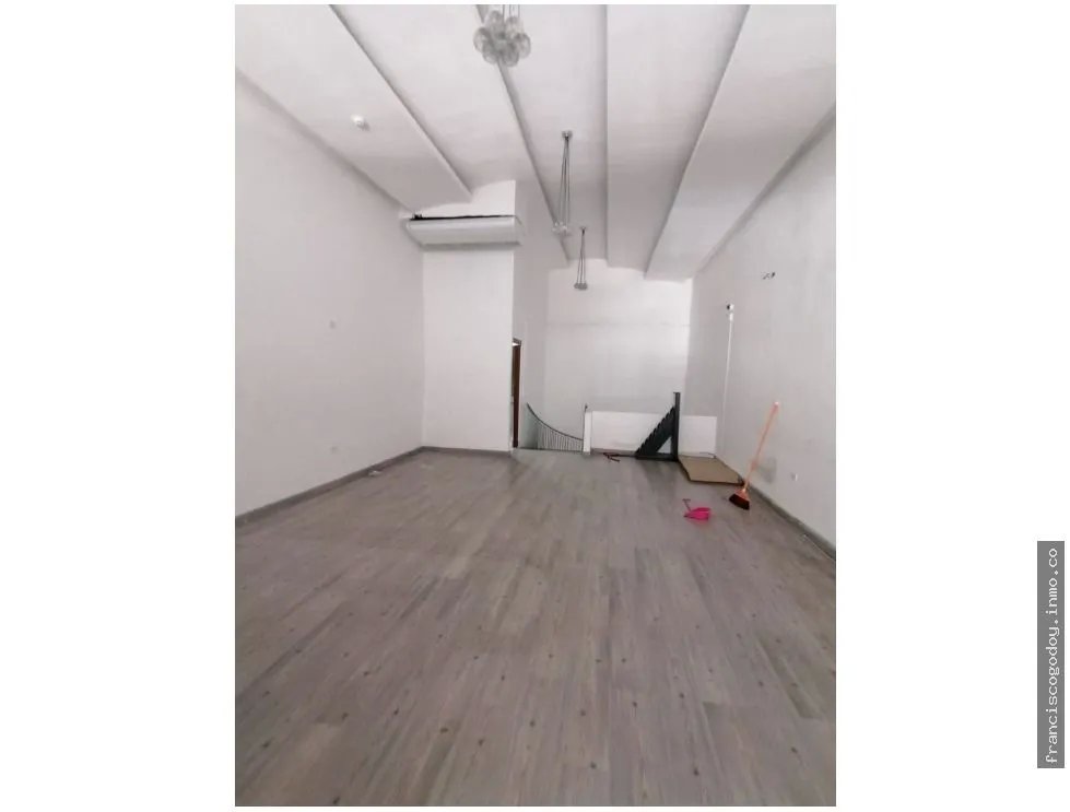 Se alquila de local comercial en obarrio