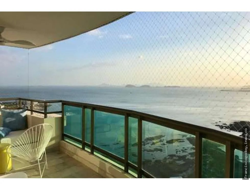 Se vende apartamento en punta pacífica