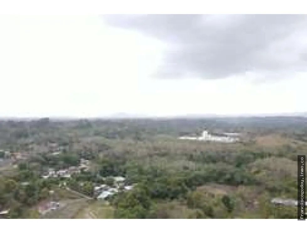 Se vende lote de terreno en colón