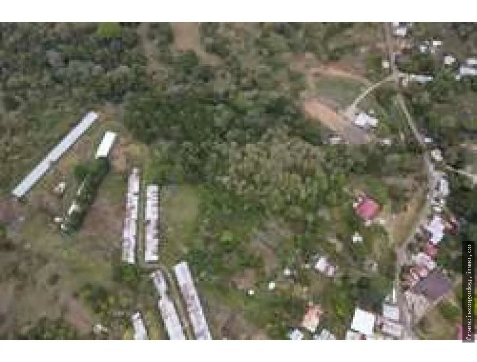 Se vende lote de terreno en colón