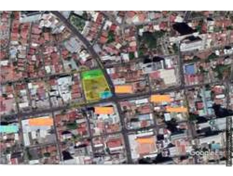 Venta de terreno en calle 50 y vía porras