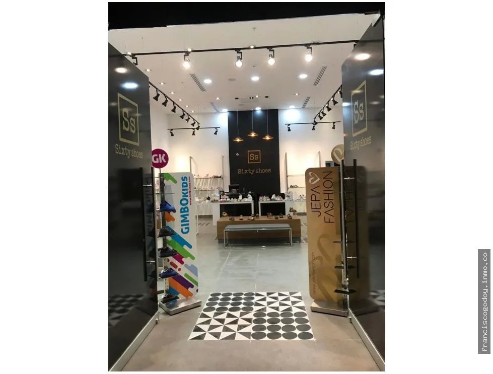 Se alquila local en westland mall