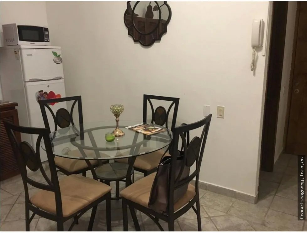 Se alquila apartamento en casco viejo fg