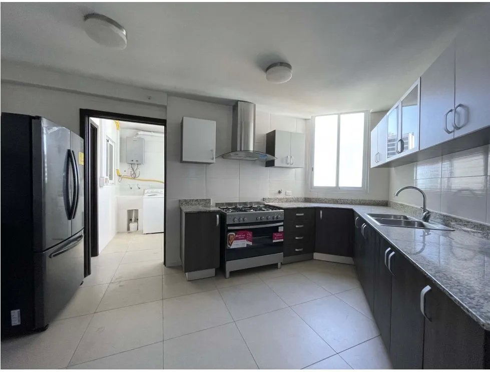 Venta de apartamento en ph country club, costa del este