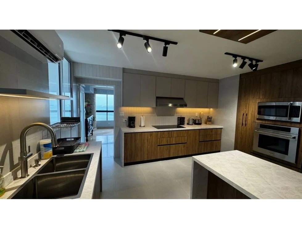 Venta de apartamento en ph condesa del mar, av. balboa