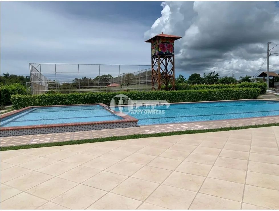 Se vende terreno en valle village, antón