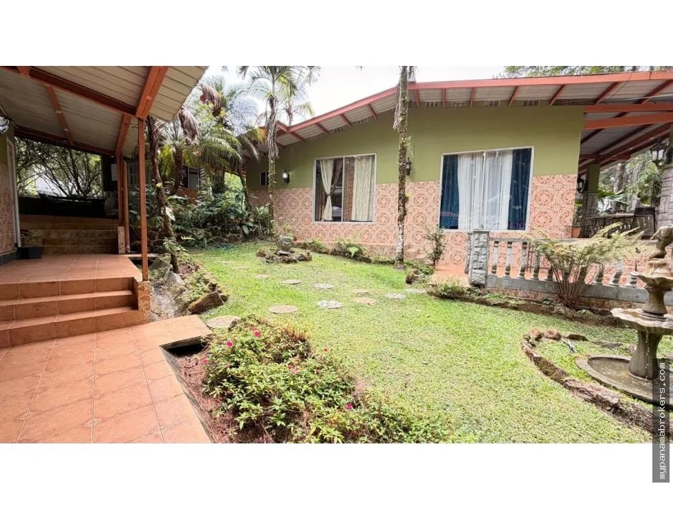 Venta de casa en el nido, cerro azul.