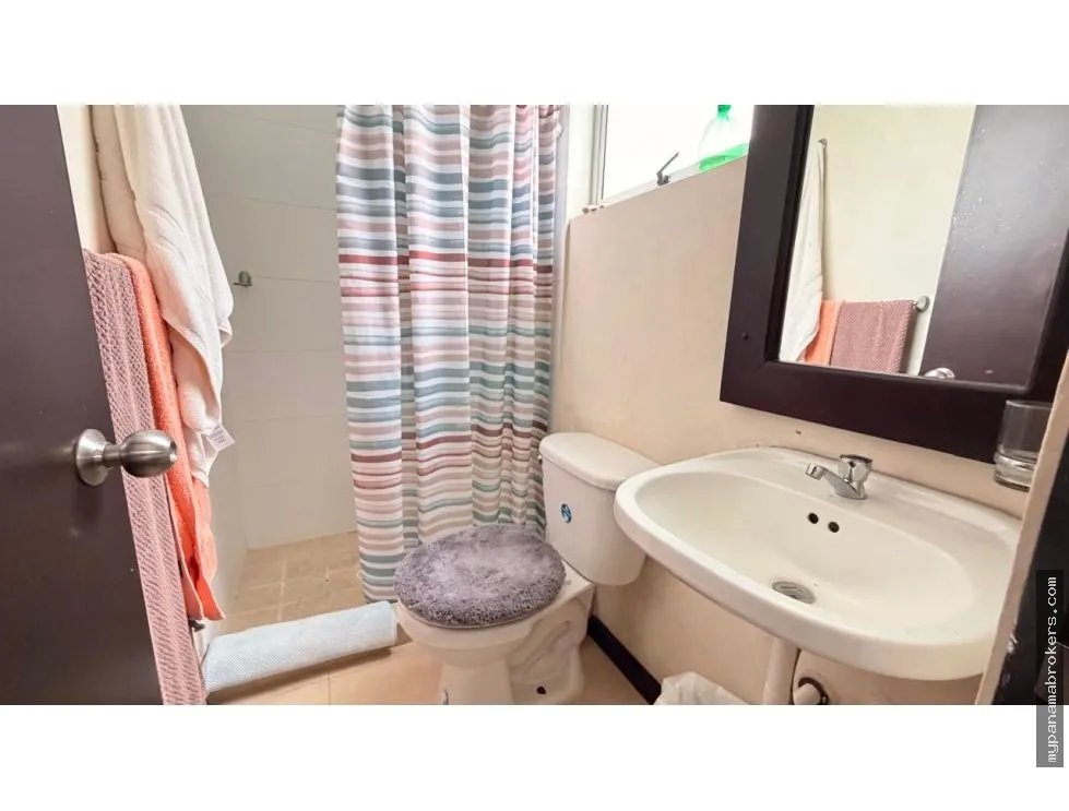 Se vende casa en royal decameron