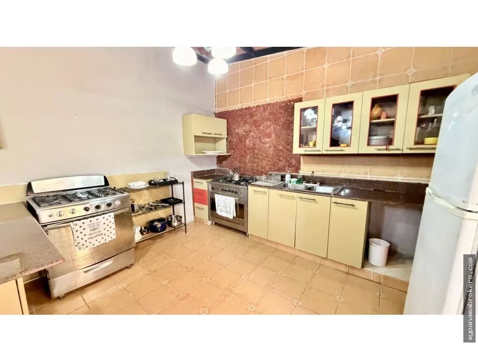Se vende casa en cerro azul, panamá