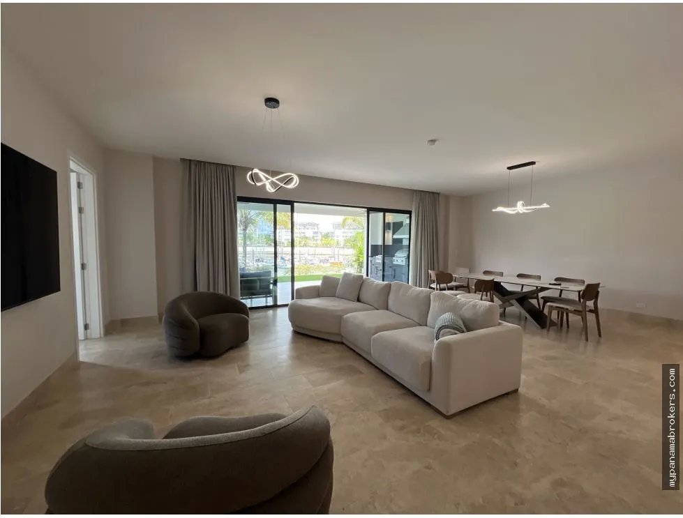 Venta de casa en buenaventura, río hato