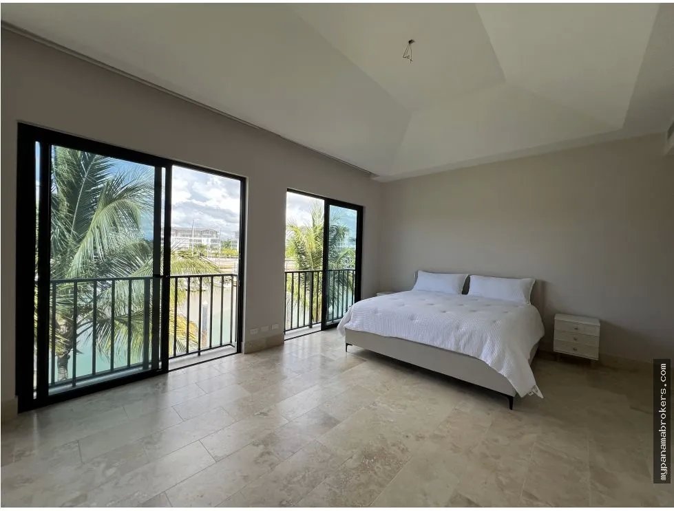 Venta de casa en buenaventura, río hato