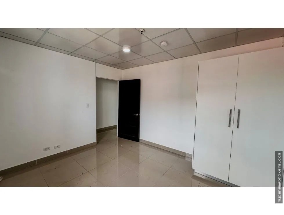 Se vende edificio en río abajo, ciudad de panamá